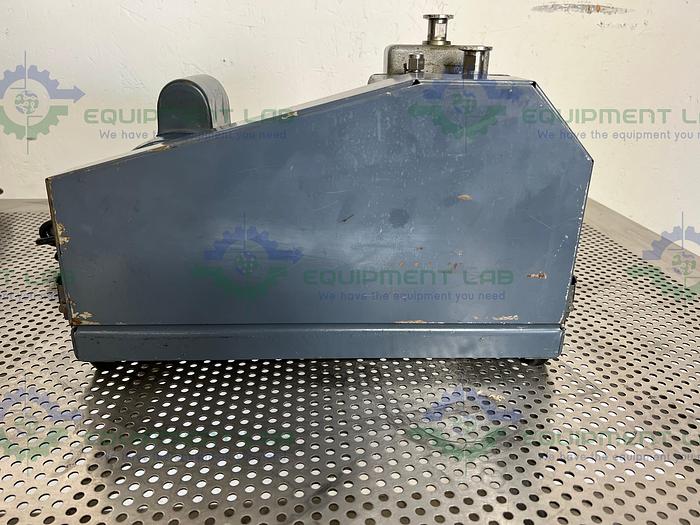 Used Welch  ChemStar 1400N Rotary Vane Oil Belt Vacuum Pump w/ Westinghouse AC Motor