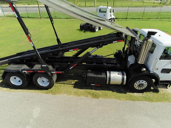 Used 2009 VOLVO  AUTOCAR