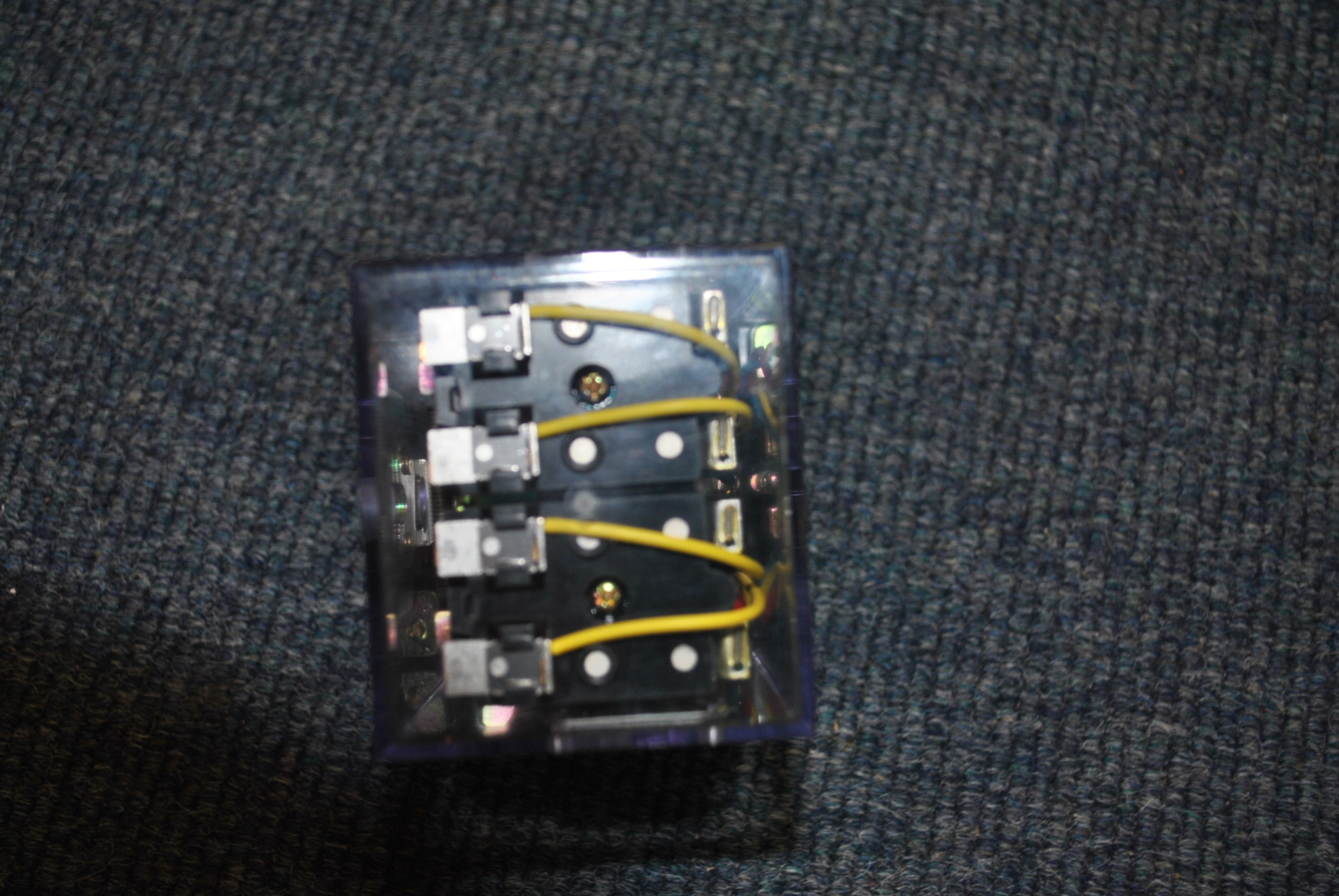 Used omron relay mm4xkp