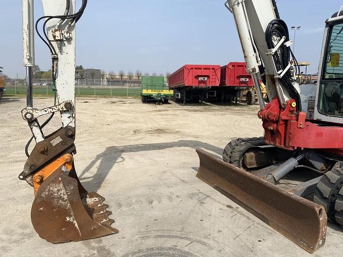 Usato 2011 TAKEUCHI TB180 FR