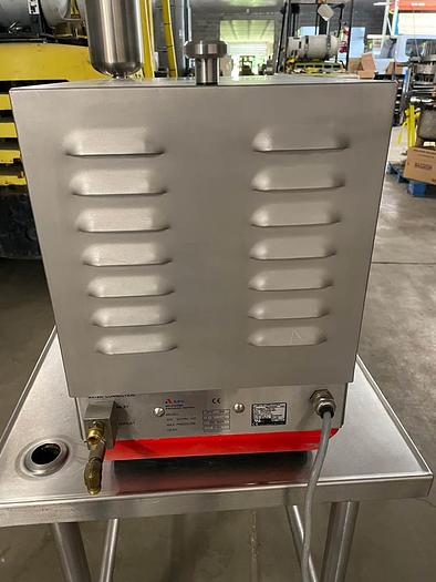 Used APV SYSTEMS 1000 Series 2-Stage Lab Series Homogenizer