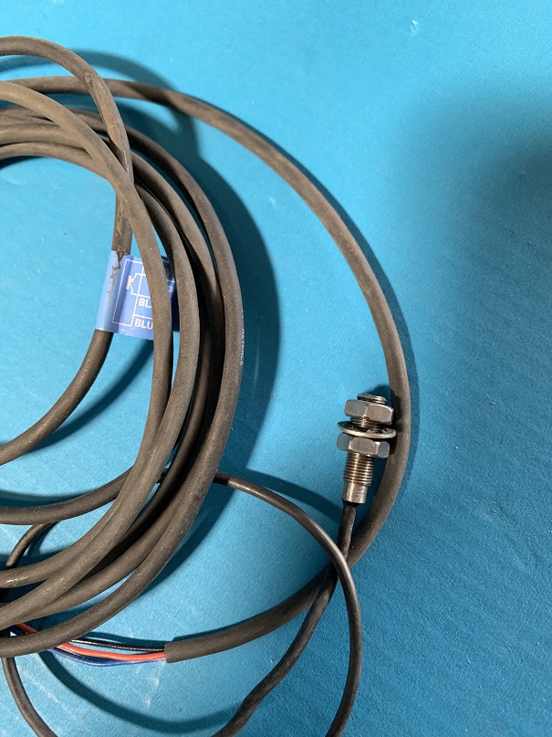 Used Keyence Proximity Switch EM-005