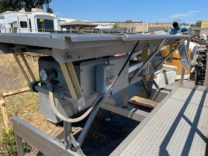 Used Allen Vibratory Sorting Table