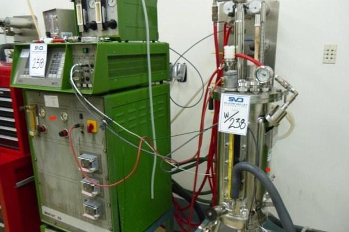 Used Fermenter, 4 Gallon, Stainless Steel, Jacketed, Agitated, B Braun, Biostat, #D737523