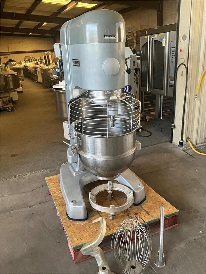 Used Hobart M802 80qt dough mixer