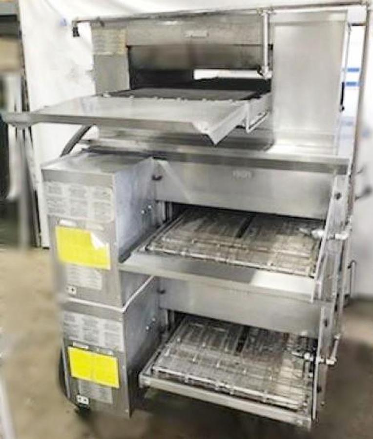 Used MIDDLEBY MARSHALL GAS TRIPLE STACK GAS CONVEYORS OVEN WITH CTXS WOW - WITH SINGLE CTX ELECTRIC OVEN