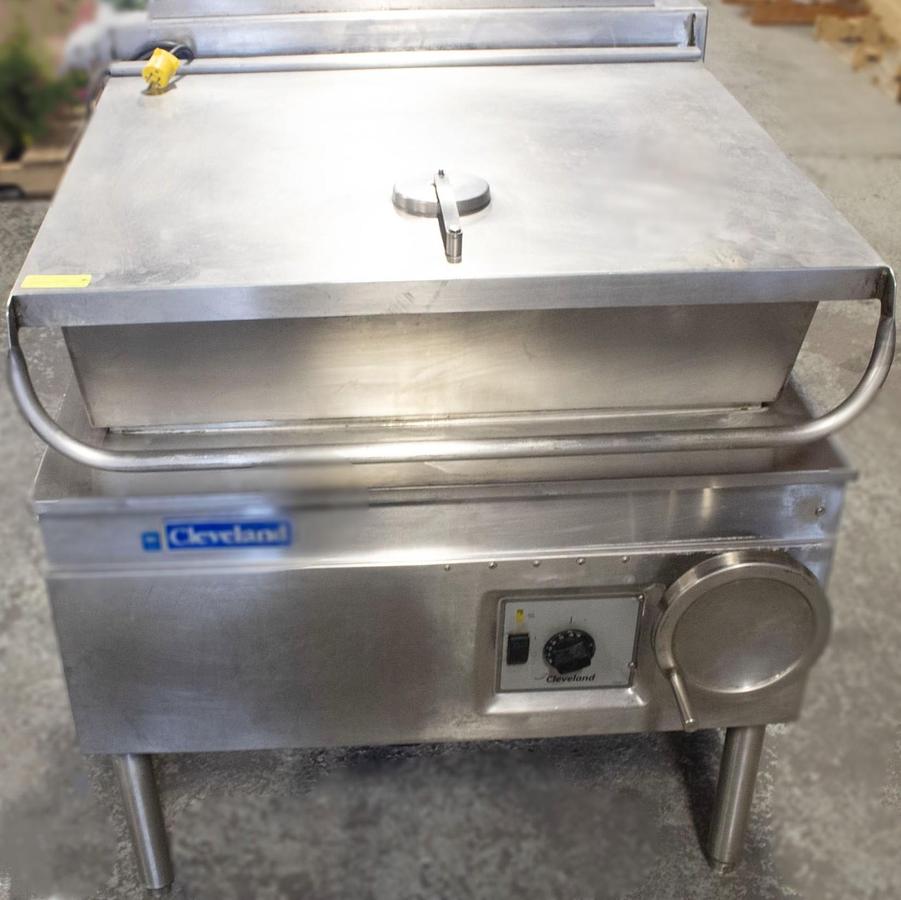 Used CLEVELAND NATURAL GAS 30 GALLON TILT SKILLET