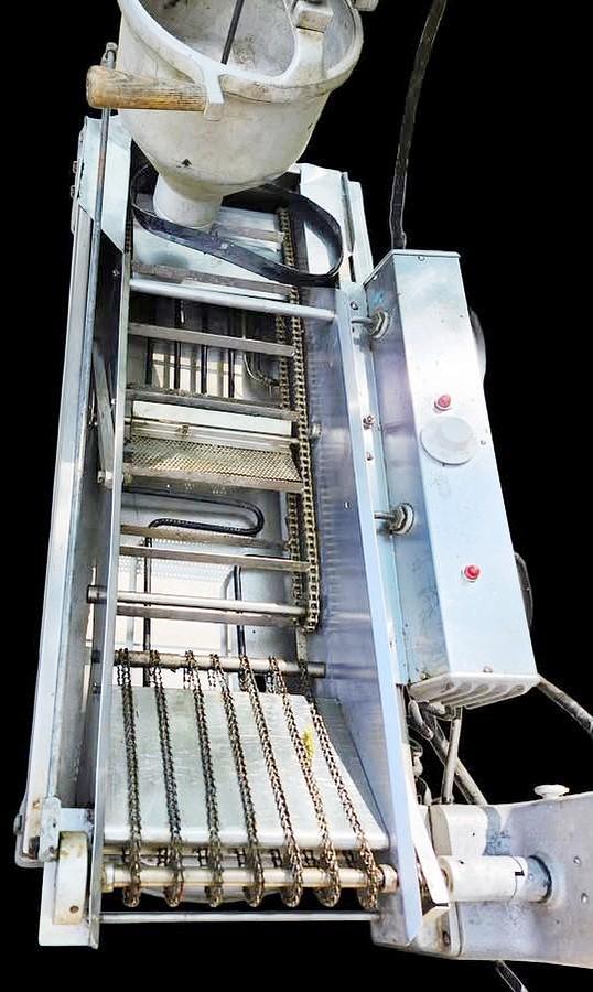 Used Belshaw MODEL 42 Donut Robot Automatic Conveyor Fryer w/ Dropper