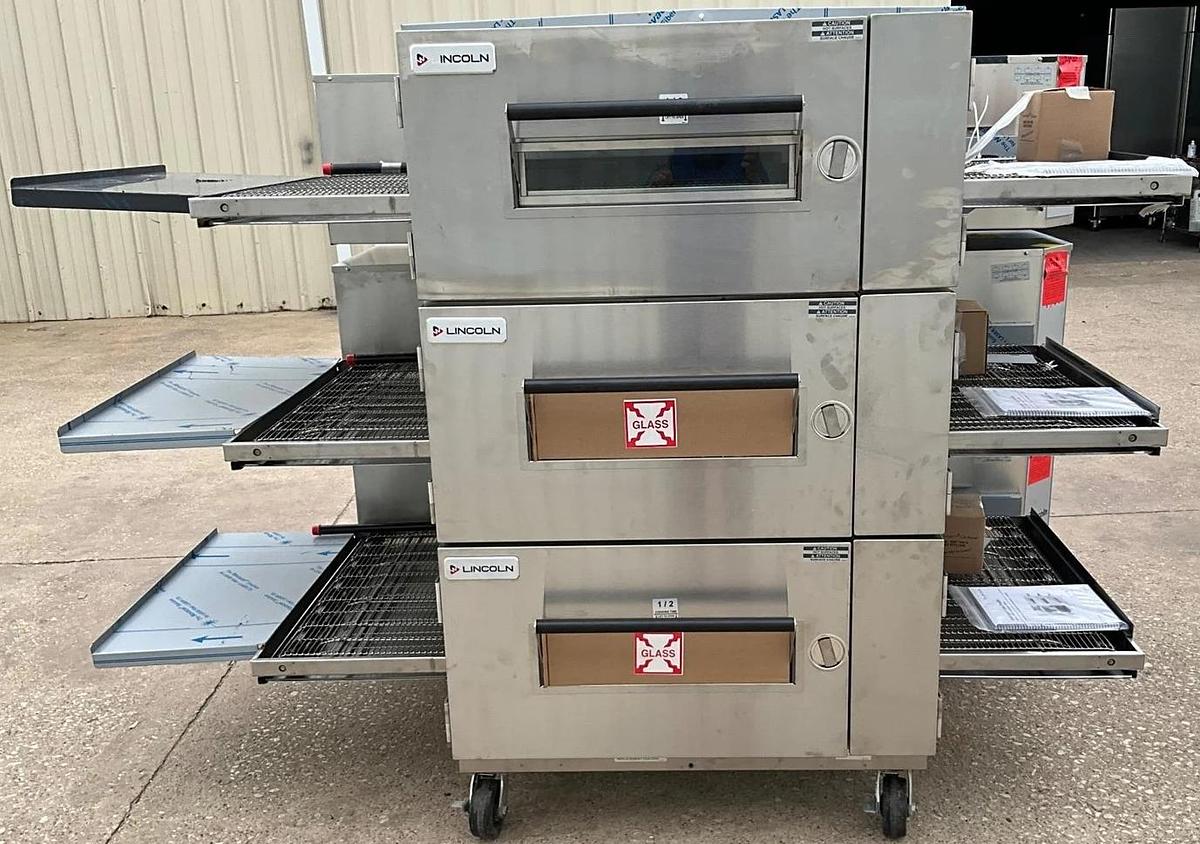 Used 3 Stack Lincoln Impinger gas 1600 pizza ovens - brand new - open to offers