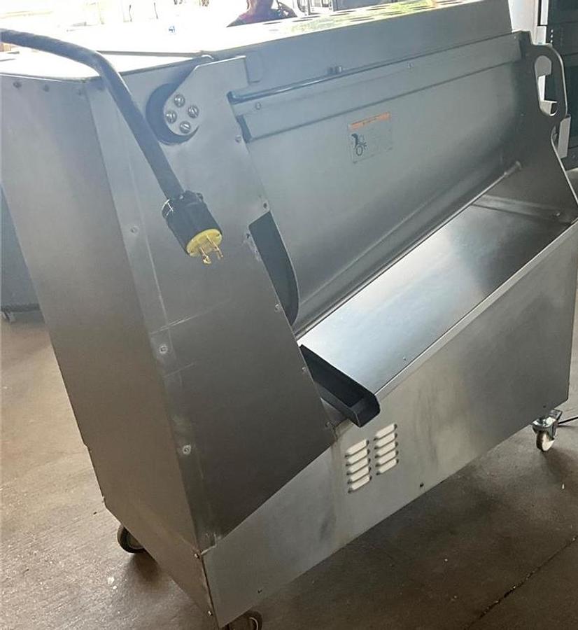 Used 2020 Hobart MG2032 meat grinder mixer