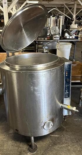 Refurbished GROEN 40 GALLON GAS STEAM JACKETED KETTLE