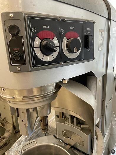 Refurbished 80QT Planetary Mixer | Hobart | Model # HL800 | 200-240 Volt