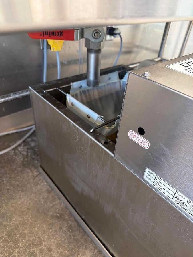 Used Belshaw Donut Robot Mark V Complete Automatic Donut Fryer System - fry and grease filtration machine