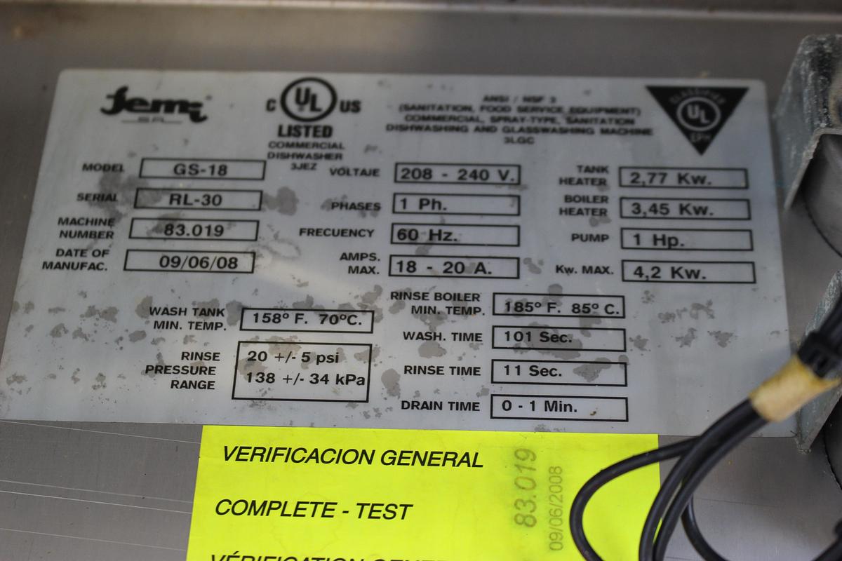 Used 120V - 60Hz - 1360W -