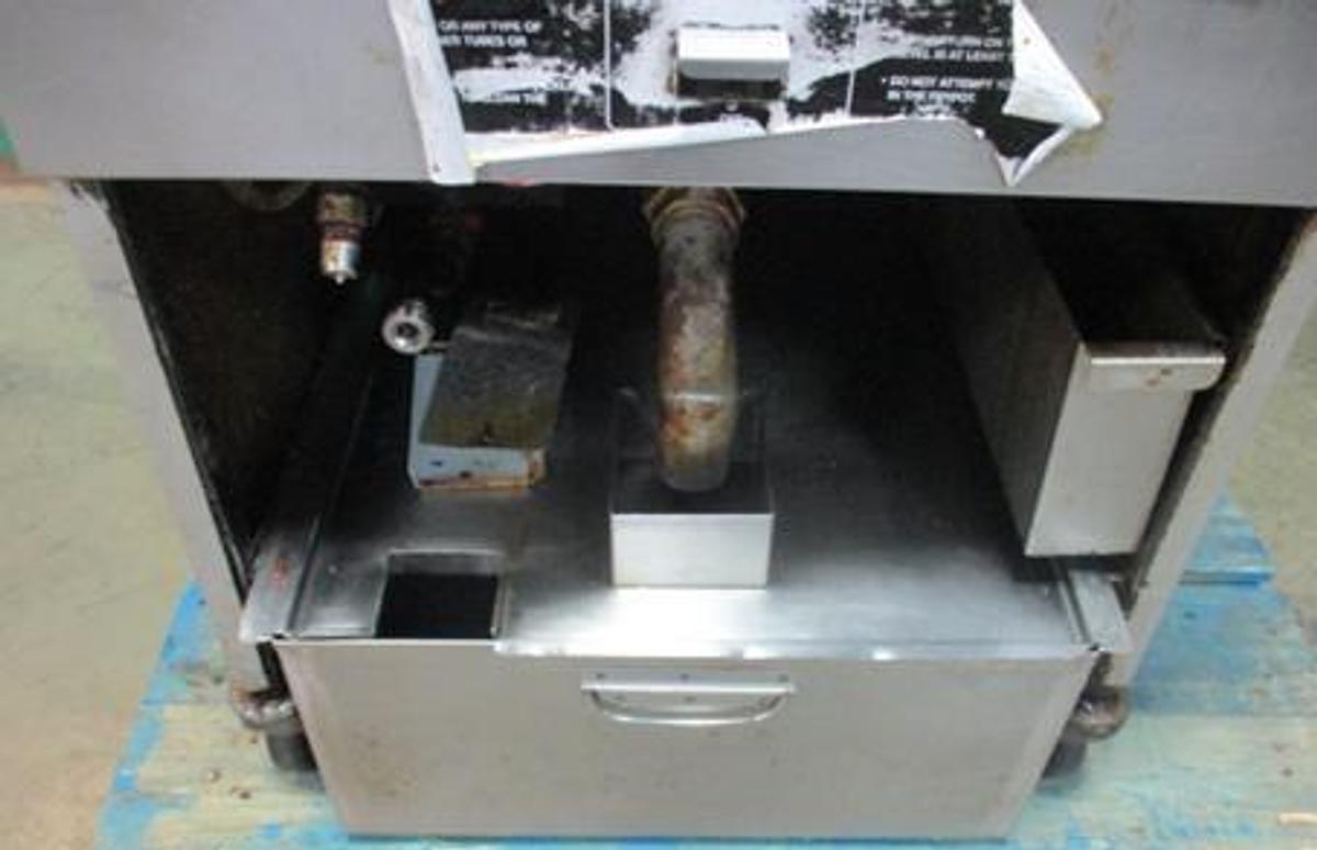 Used Henny Penny Computron 8000 - MULTI RACK STYLE