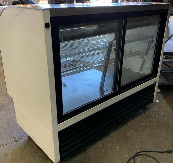 Used True Curved Glass Show Case - 60"