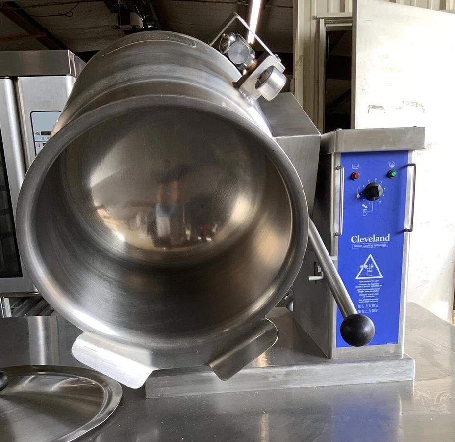 Used Cleveland KET-6-T 6 Gal Steam Soup Fudge Tilt Kettle 2/3 Jacketed 208volts 3ph