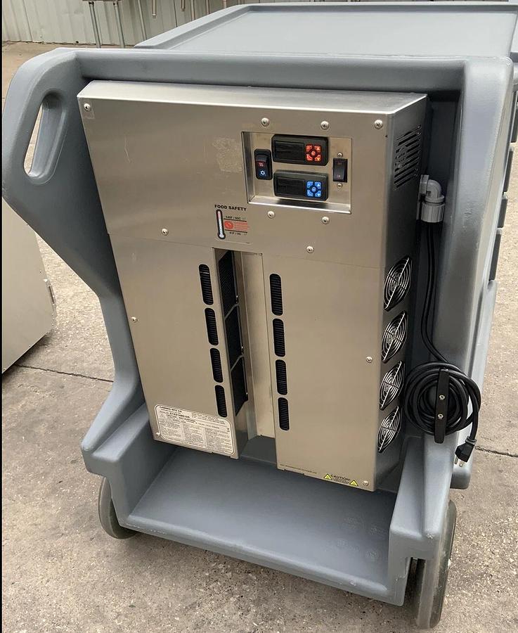 Used Cambro CMBHC1826LF 191 Hot/Cold Electric Cart Low Profile Food Carrier Catering - NEVER BEEN USED