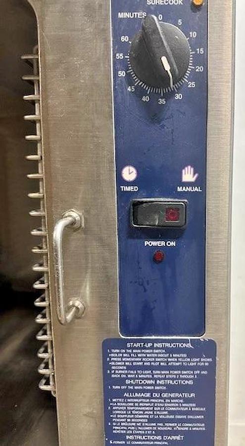 Used CLEVELAND 24CGA10.2" H.D COMMERCIAL STEAMCRAFT 10 PANS NATURAL GAS STEAMER