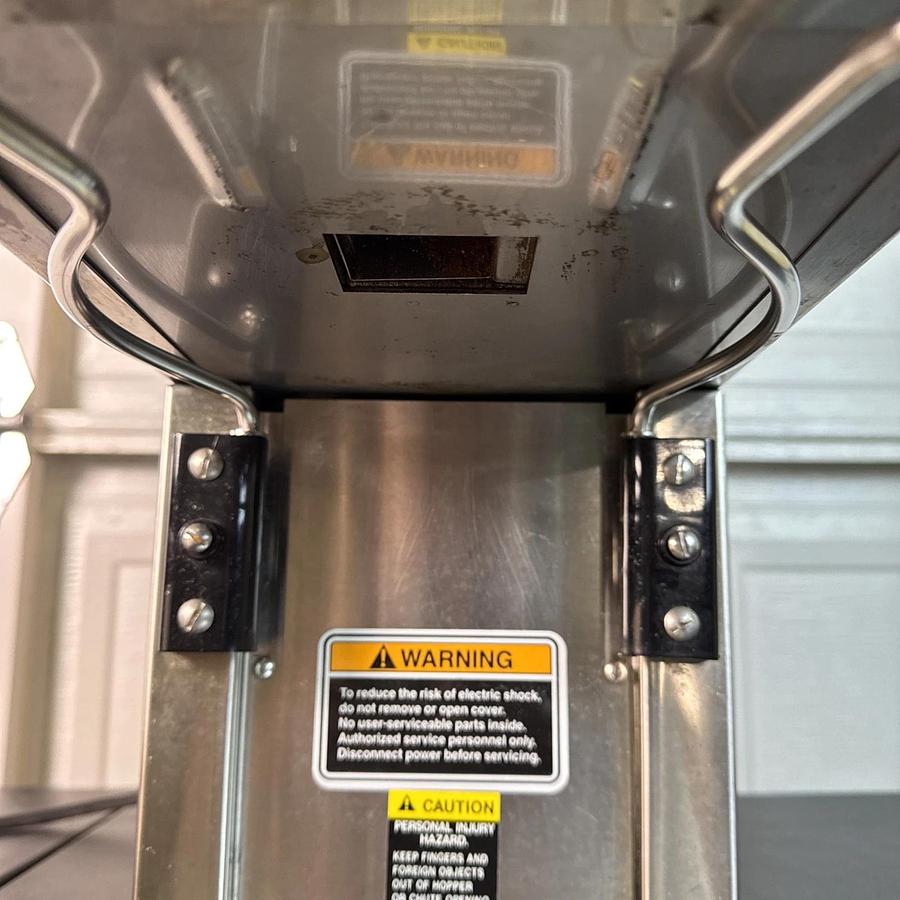 Used BUNN G9-2T DBC - Dual Portion Control Coffee Grinder - HAS TWO HOPPERS