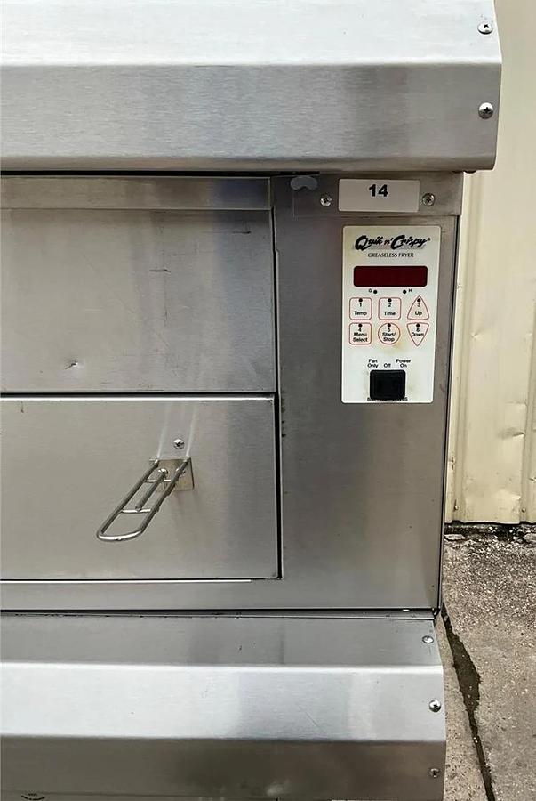 Used Quik’n Crisp greaseless double air fryer w/stand - ventless 