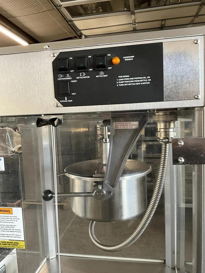 Used Gold Medal Macho Pop Popper 2554 popcorn machine