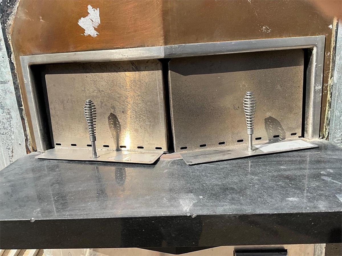 Used Wood stone Mt Adams gas burning pizza oven