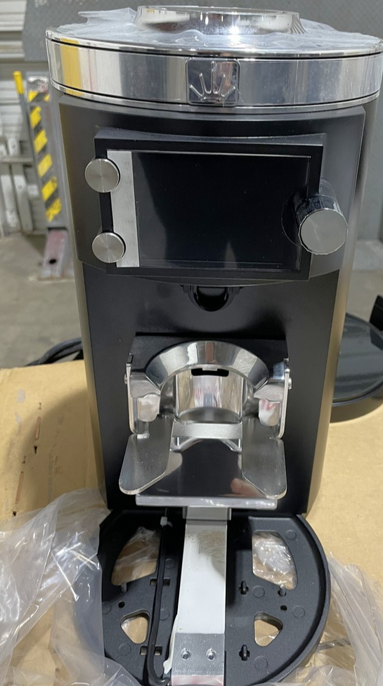 Used 2026 La Marzocco Espresso Machine w/ Mahlkonig E65 Grinder