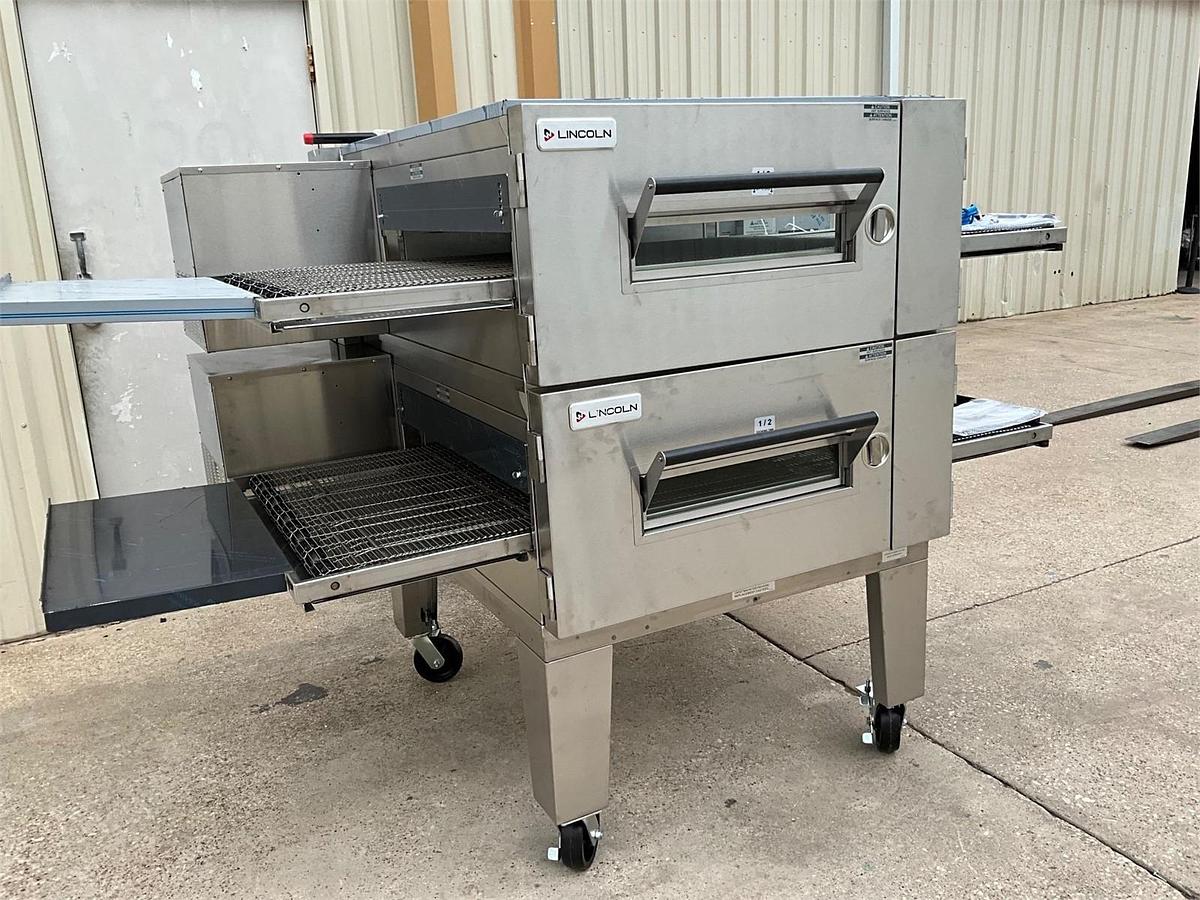 Used 2 stack Lincoln Impinger gas 1600 conveyor oven - NEAR NEW CONDITION