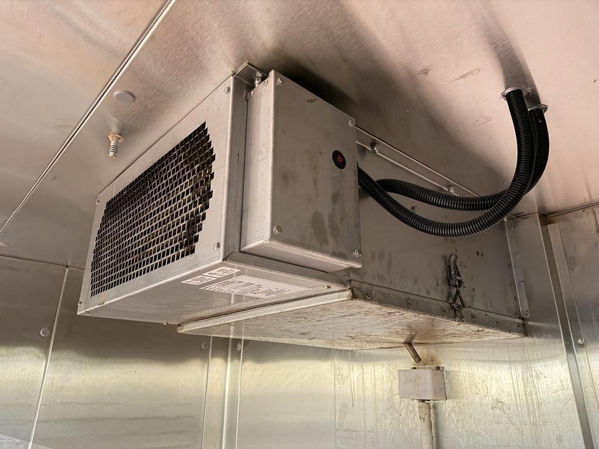 Used REVENT 8 RACK WALK IN PROOFER - MODEL: 7124