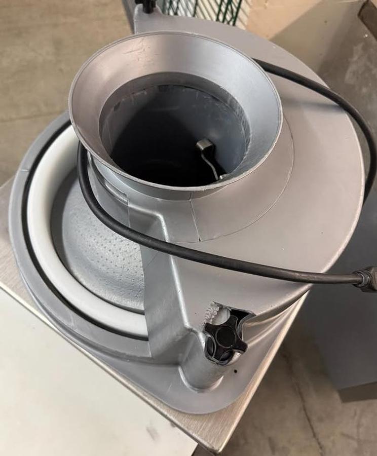 Used Somerset Dough Rounder -WARRANTY