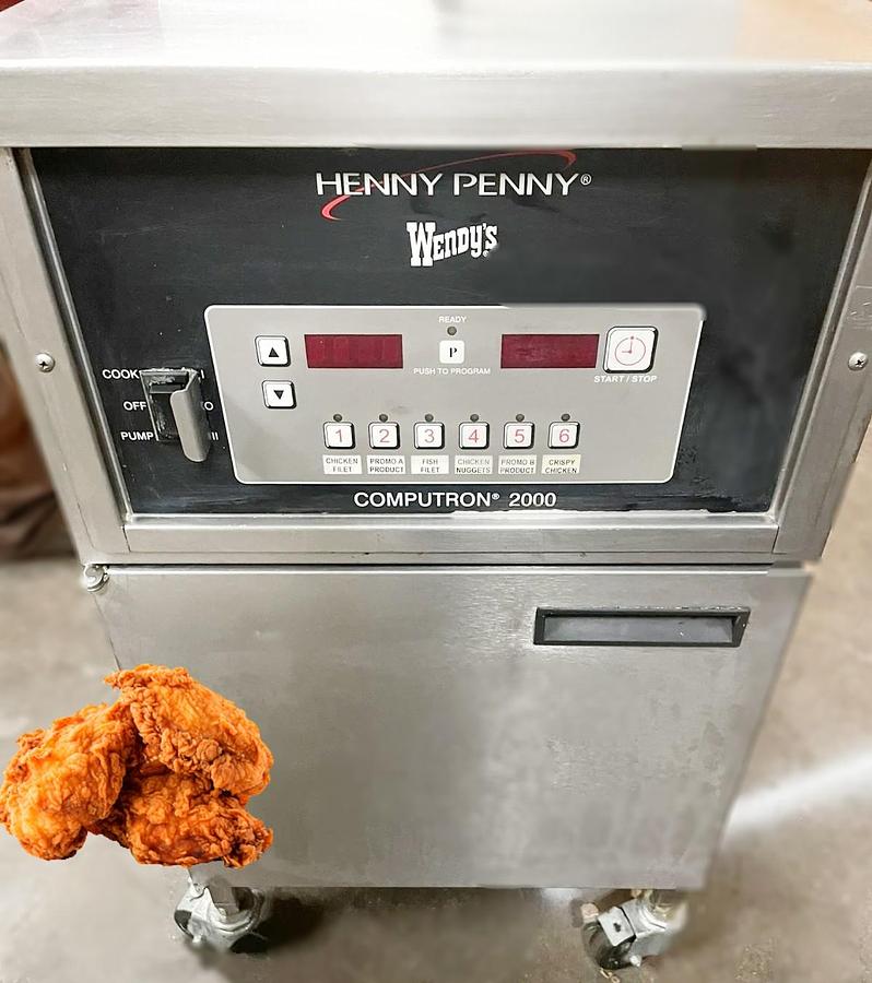 Used Used Henny Penny 600C Pressure Fryer - Natural Gas