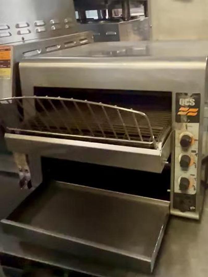 Used QCS Commercial Conveyor Toaster