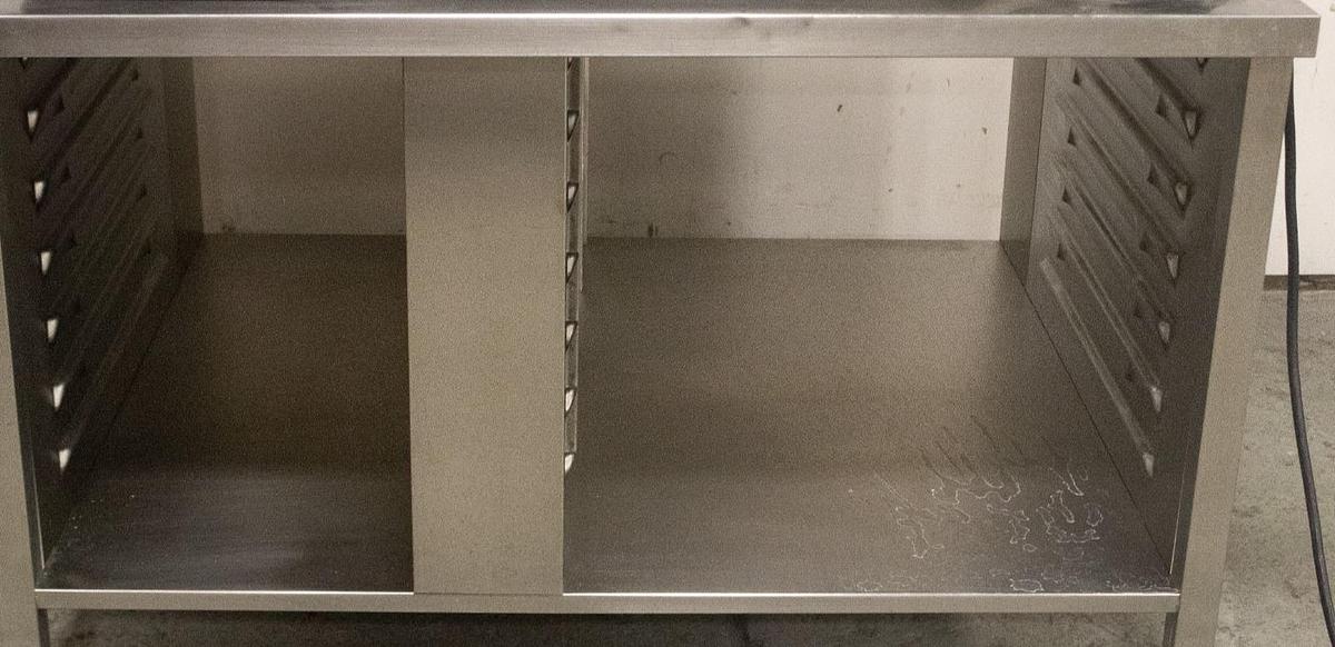 Used  RATIONAL SCC102G NATURAL GAS COMBI OVEN W/ STAND