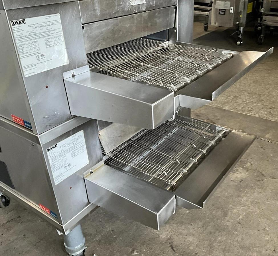 Used 2023 CTX Middleby Marshall DZ33T Infrared Radiant conveyor pizza double oven 