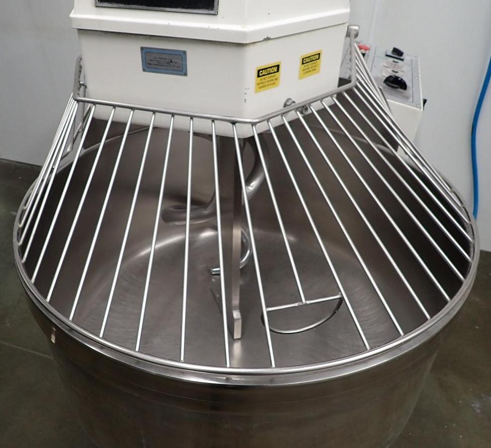 Used EMPIRE 200A - LIKE NEW CONDITION
