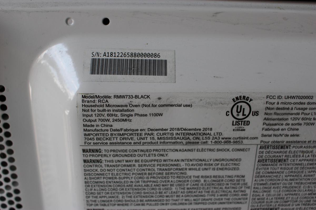 Used RCA 0.7 cu.ft. Microwave - Black - RMW733B