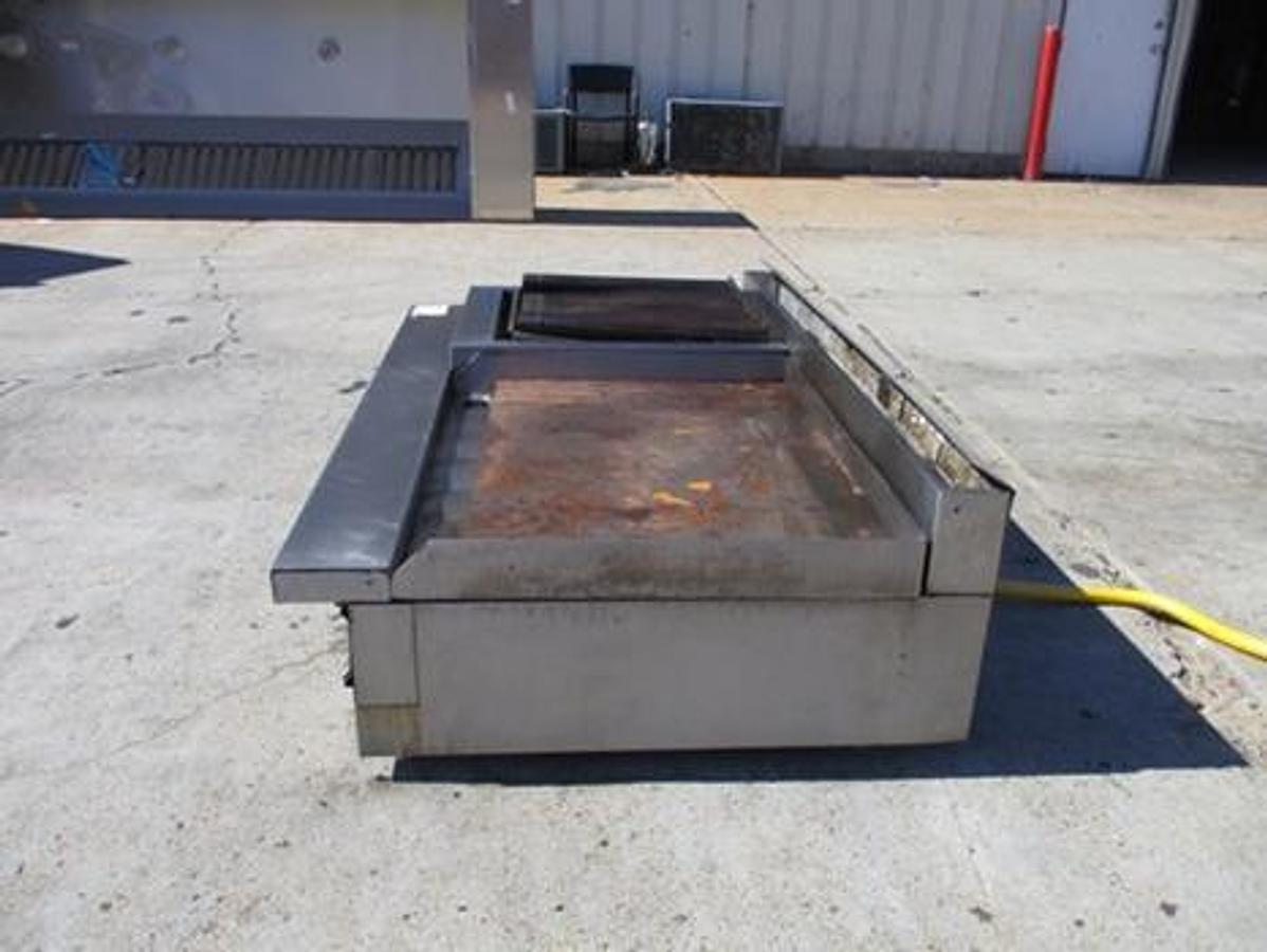 Used Counter top - Jade grill and griddle combo