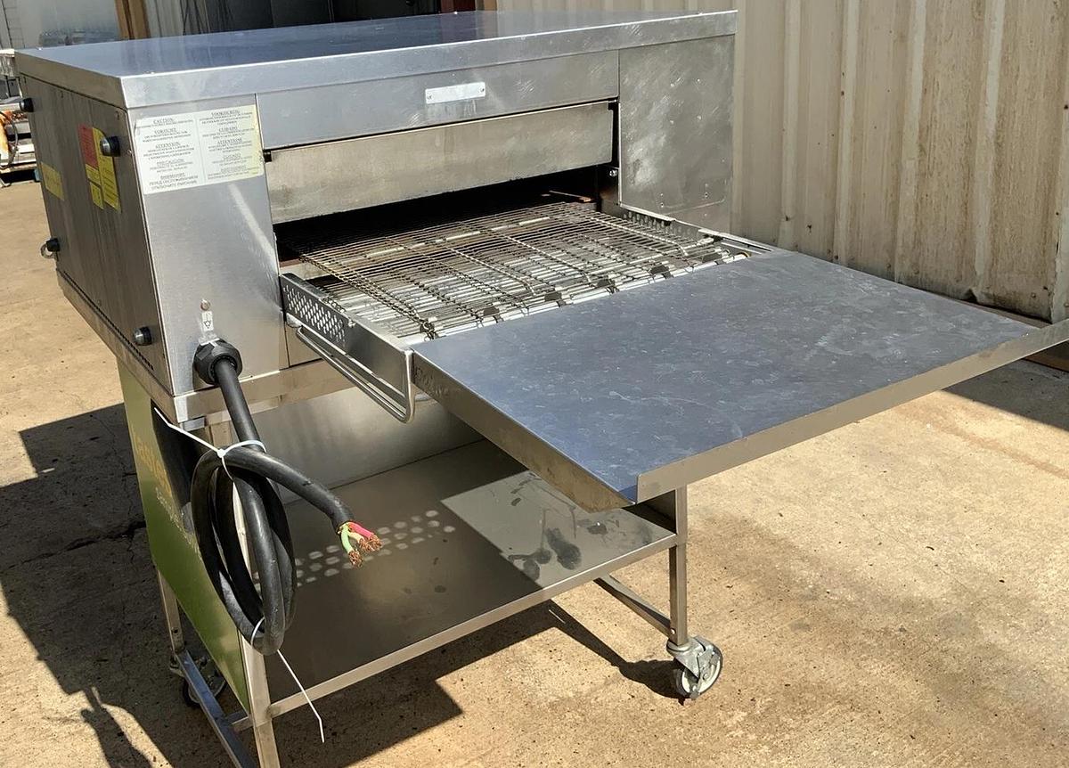 Used 2019 Middleby Marshall CTX DZ33I Infrared Radiant conveyor pizza oven melt