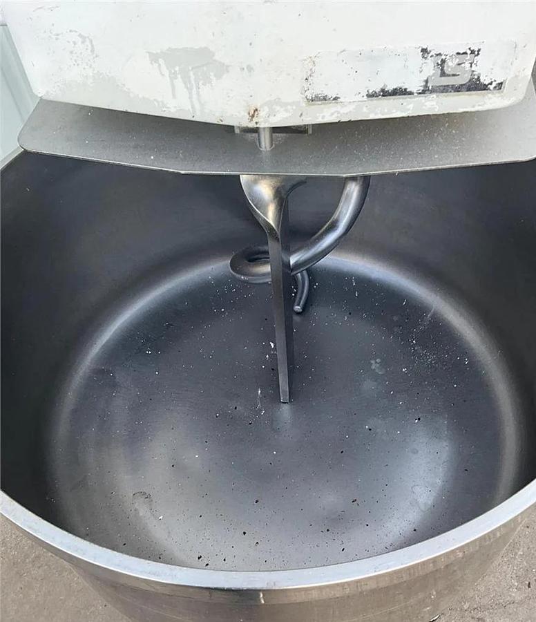 Used Lucks 80/100qt spiral dough mixer
