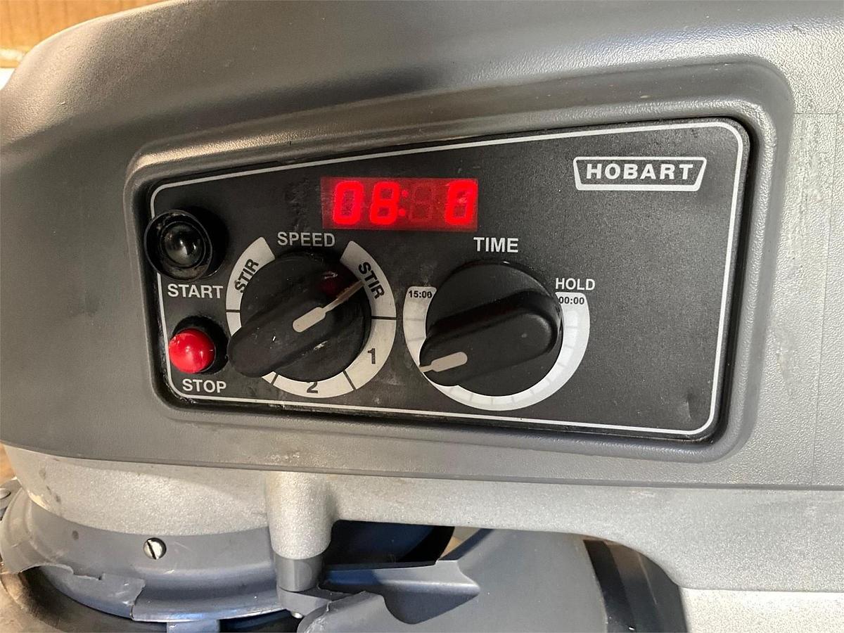 Used  Hobart 20qt Legacy with stand