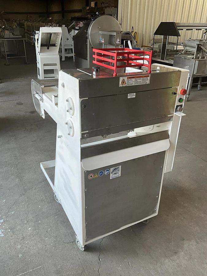Used 2018 Bloemhof 860L Dough Sheeter Moulder French bread bakery Bolillo Petit Pain