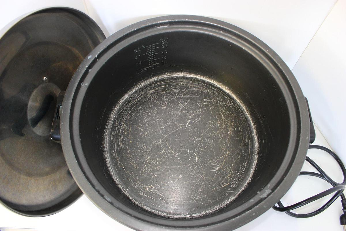 Used Avantco -60 Cup Rice Cooker Model: 177RCA60 120V - 60Hz- 1550W (Tested- Turns on/Working)