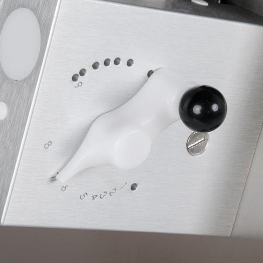 Doyon DL18SP Countertop 18" Dough Roller Sheeter, 250 Pieces/Hour - One Stage, H