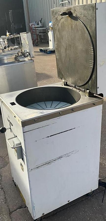 Used Oliver Hydraulic 20 portion dough divider - 3 AVAILABLE