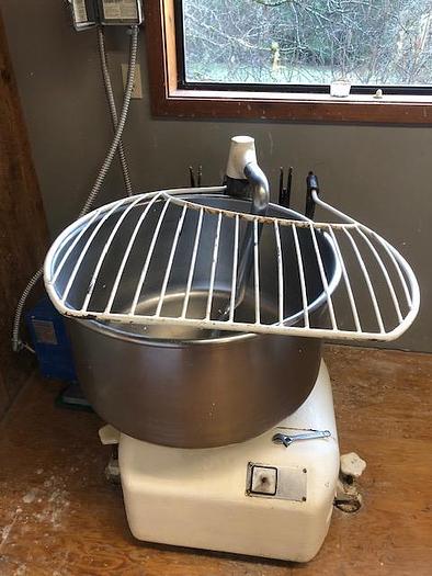 Refurbished Kemper dough mixer - SEE VIDEO