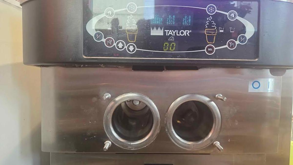 Used Taylor C723 ice cream machine - warranty