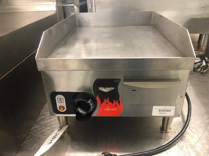 Used Vollrath electric14"flat top grill