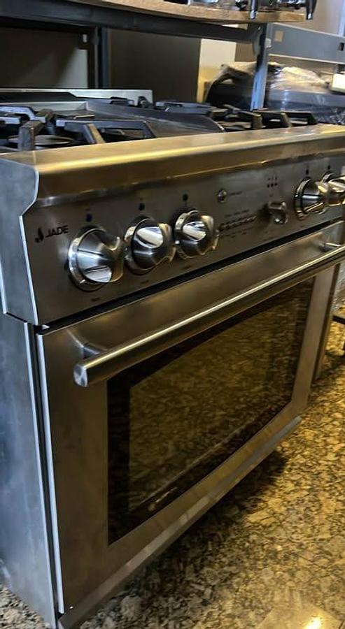 Used Jade Combinatin range - convection oven and griddle