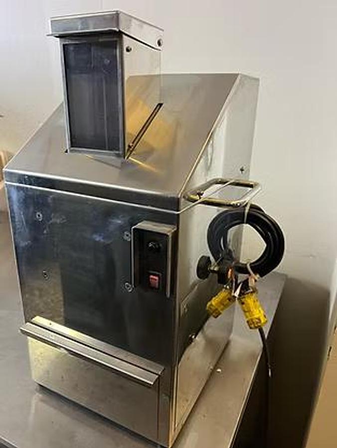 Used Bread Crumbs Maker